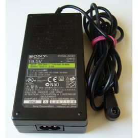 Original SONY VAIO Netzteil 45W | 19,5V | 2,15A | 6,0*4,4mm mit Stift | PCGA-ACX1